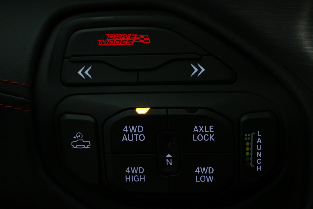 Used 2027 RAM 1500 4x4 Crew Cab image 23