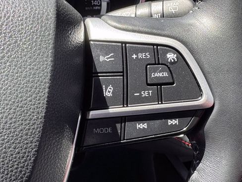 Used 2023 Toyota Highlander XSE AWD/4WD image 21