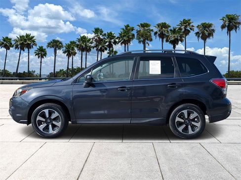 Used 2017 Subaru Forester 2.5i Limited image 6