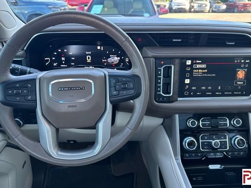 Certified 2022 GMC Yukon Denali w/ Denali Premium Package AWD/4WD image 17