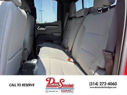 New 2026 GMC Sierra 1500 SLE w/ Preferred Package AWD/4WD image 22