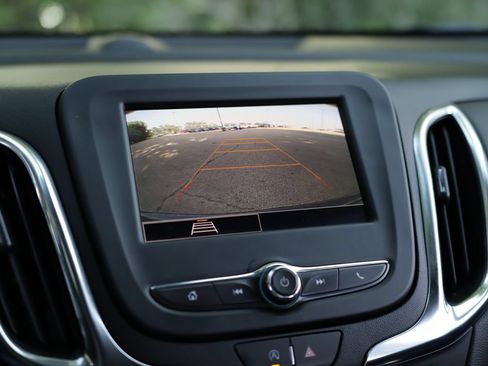 Used 2024 Chevrolet Equinox LT AWD/4WD image 14