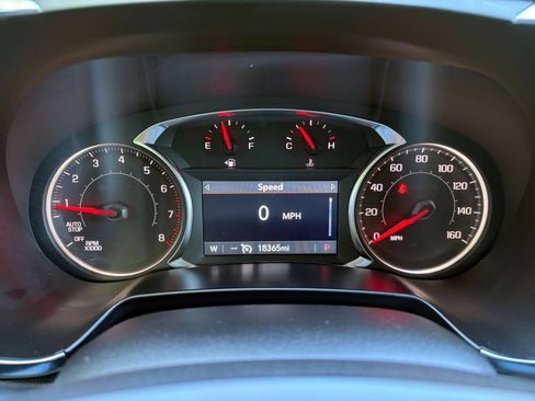 Used 2025 Chevrolet Blazer LT FWD image 36