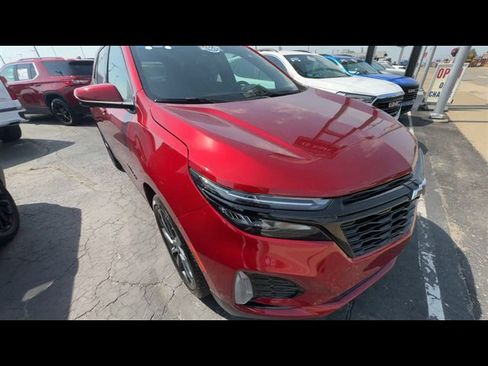 Certified 2024 Chevrolet Equinox RS FWD image 2