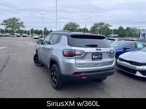 Used 2023 Jeep Compass Trailhawk w/ Trailhawk Elite Group AWD/4WD image 7