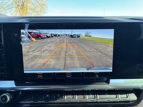 Used 2023 GMC Sierra 1500 Elevation w/ Preferred Package image 14