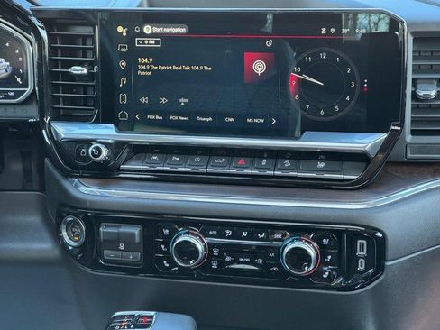 Used 2023 GMC Sierra 1500 SLT w/ SLT Premium Plus Package image 14