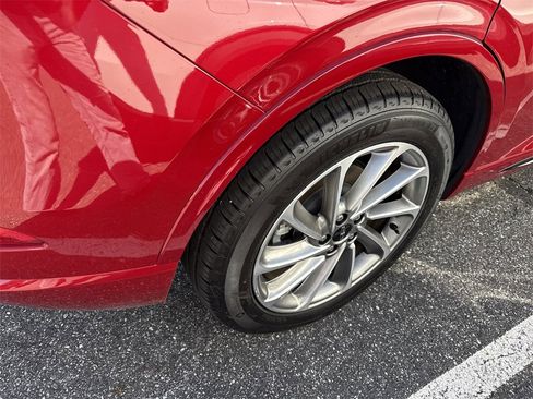 Used 2025 Lincoln Corsair Grand Touring w/ Equipment Group 301A image 15