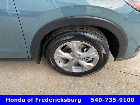 Used 2023 Honda HR-V LX image 12