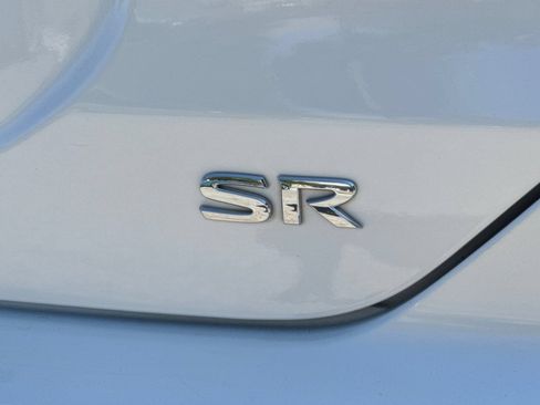 Used 2021 Nissan Kicks SR w/ SR Premium Package FWD image 27