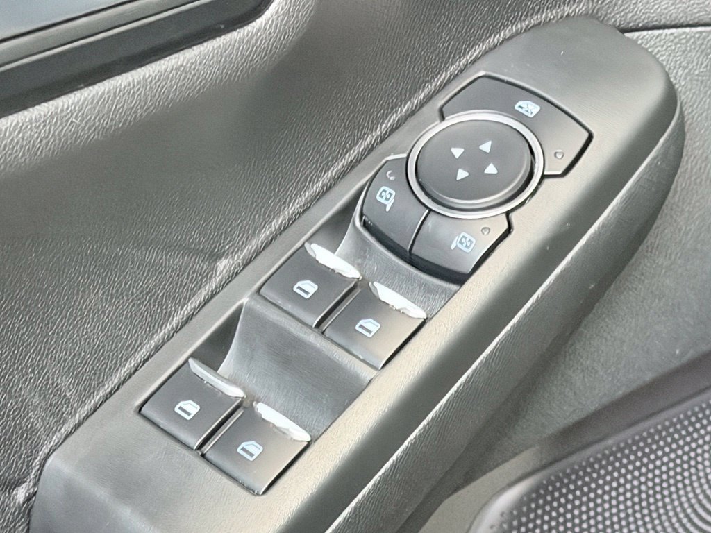 Used 2022 Ford Escape SEL w/ SEL Stealth AWD Package image 11