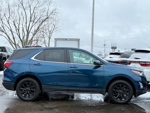 Used 2021 Chevrolet Equinox LT image 32