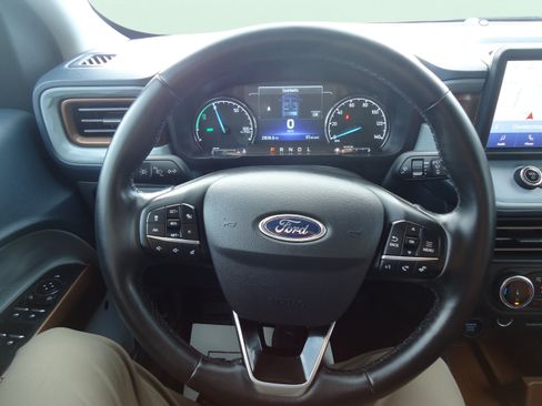 Used 2024 Ford Maverick Lariat FWD image 16