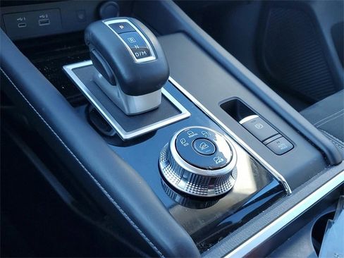 Used 2024 Mitsubishi Outlander SE image 34