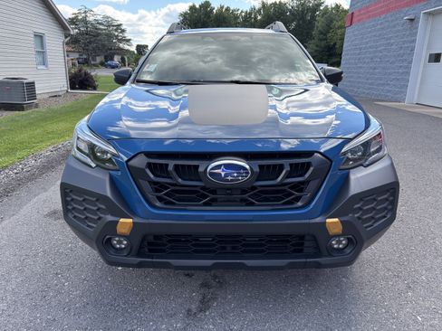 Used 2025 Subaru Outback Wilderness AWD/4WD image 9