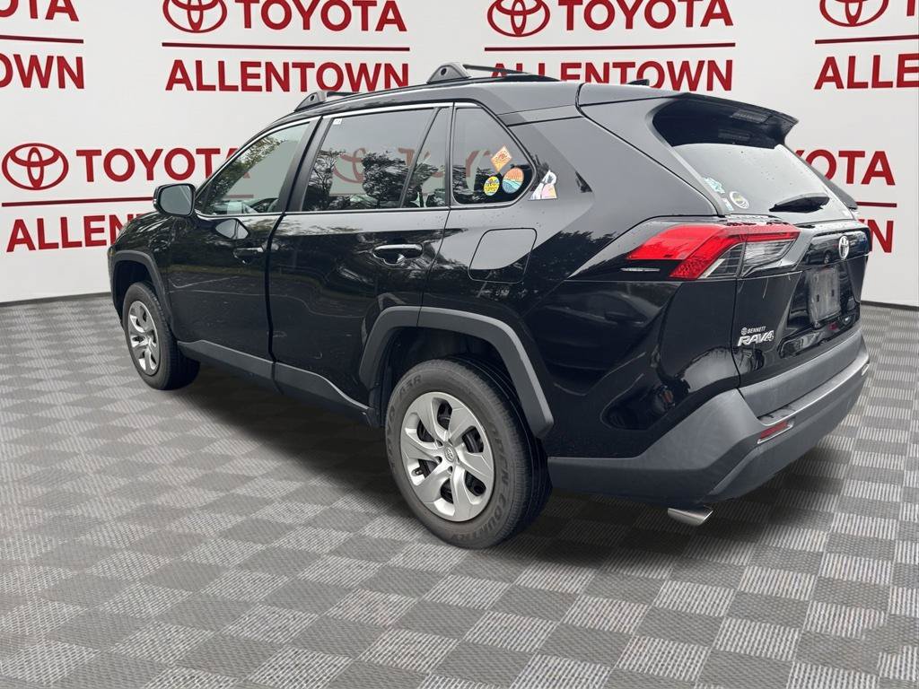Used 2021 Toyota RAV4 LE AWD/4WD image 7