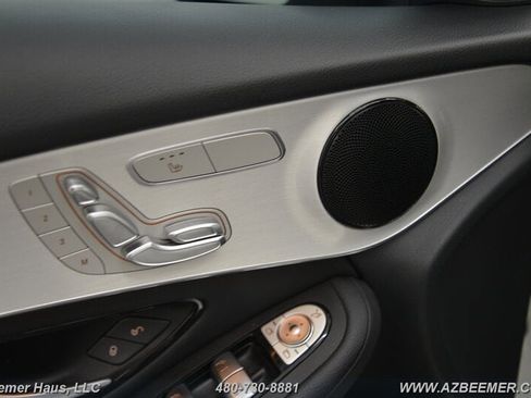 Used 2022 Mercedes-Benz GLC 300 4MATIC image 26