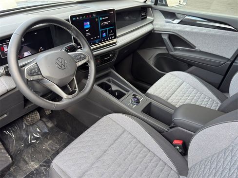 New 2026 Volkswagen Tiguan S image 10
