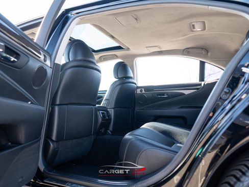 Used 2016 Lexus LS 460 L image 21