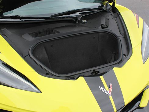 Used 2022 Chevrolet Corvette Stingray Preferred Cpe w/ Z51 Performance Package RWD image 49