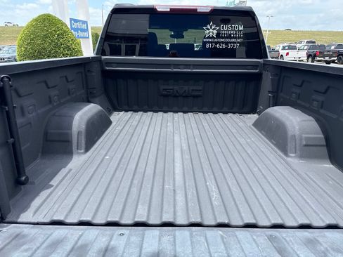Used 2022 GMC Sierra 1500 Elevation AWD/4WD image 10