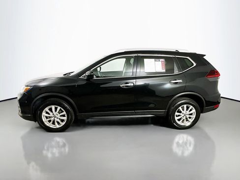 Used 2019 Nissan Rogue SV image 5
