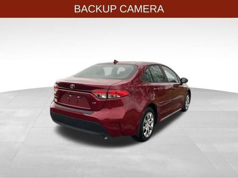 Used 2024 Toyota Corolla LE image 7