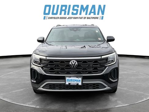 Used 2023 Volkswagen Atlas SE w/ Black Wheel Package image 8