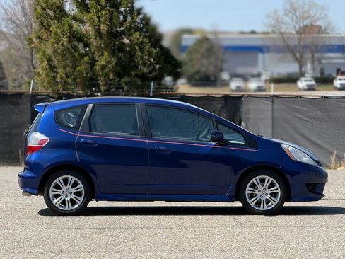 Used 2011 Honda Fit Sport image 7