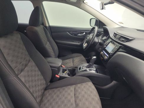Used 2018 Nissan Rogue Sport SV w/ SV Technology Package FWD image 21