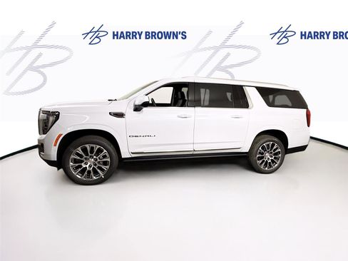 New 2026 GMC Yukon XL Denali w/ Sun & Power Step Package AWD/4WD image 31