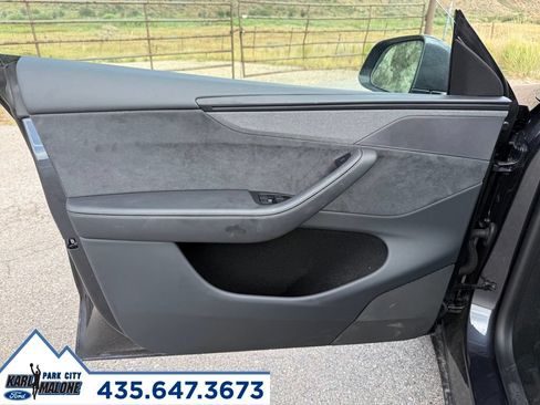 Used 2026 Tesla Model Y AWD image 12