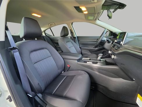 New 2026 Nissan Altima 2.5 SV FWD image 8