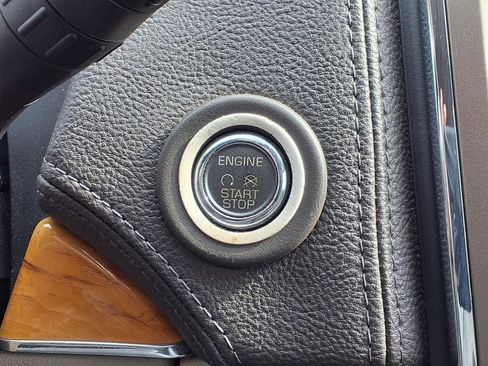 Used 2012 Lincoln MKX FWD image 11