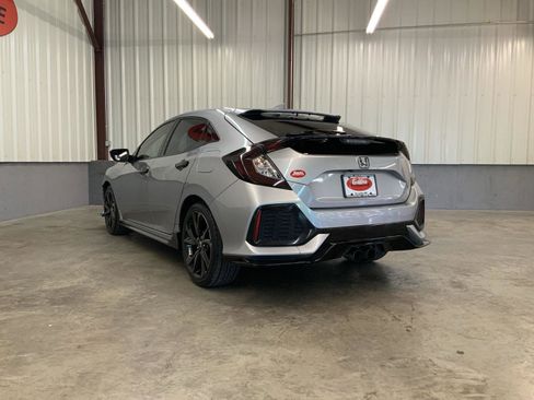 Used 2018 Honda Civic Sport image 11