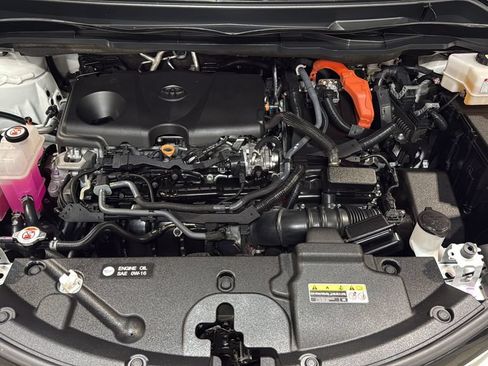 Used 2023 Toyota Sienna XSE AWD/4WD image 35
