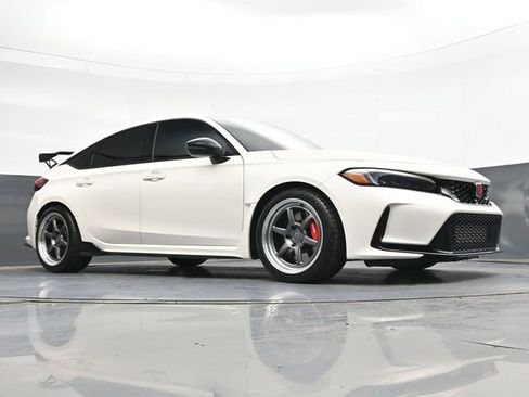 Used 2025 Honda Civic Type R image 31
