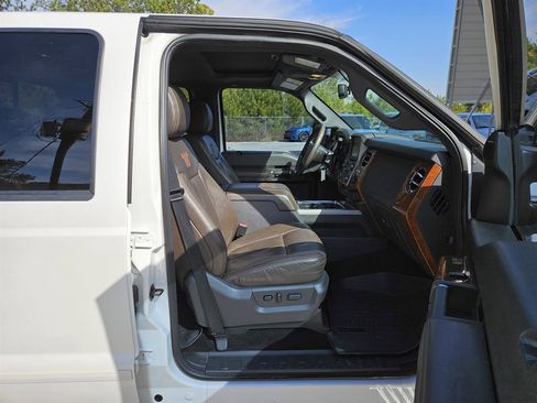 Used 2016 Ford F250 King Ranch w/ King Ranch w/Chrome Package image 8