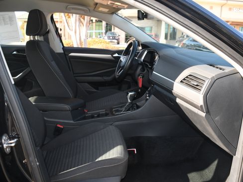 Used 2024 Volkswagen Jetta S image 19
