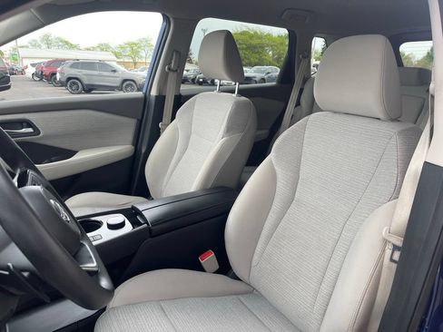 Used 2022 Nissan Rogue SV AWD/4WD image 15