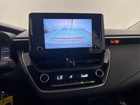 Used 2022 Toyota Corolla LE FWD image 39
