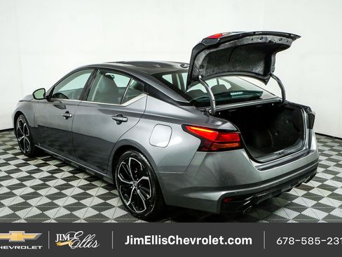 Used 2024 Nissan Altima 2.5 SR FWD image 31