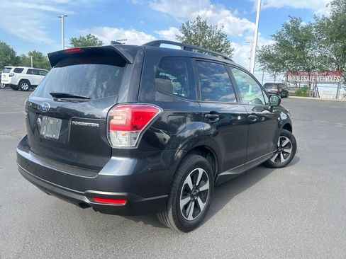 Used 2018 Subaru Forester 2.5i Premium w/ All-Weather Package AWD/4WD image 5