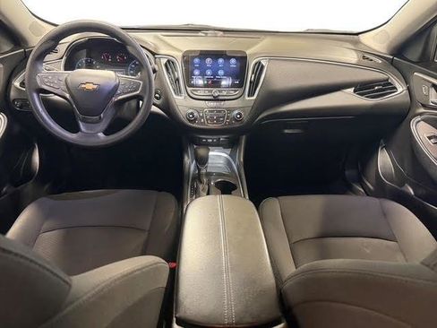 Used 2021 Chevrolet Malibu LT FWD image 15