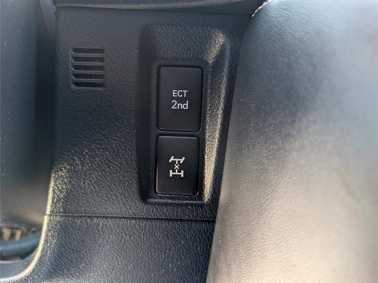 Used 2022 Lexus GX 460 w/ Black Line Special Edition AWD/4WD image 23