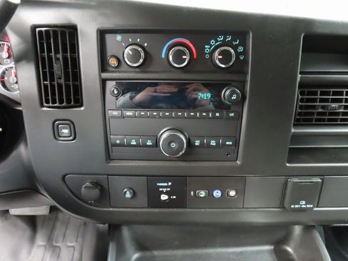 Used 2021 Chevrolet Express 2500 Work Van w/ Driver Convenience Package image 13