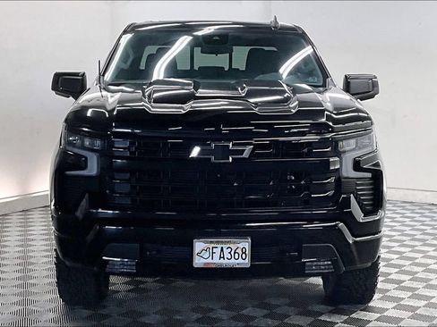 Used 2022 Chevrolet Silverado 1500 LT Trail Boss w/ LT Trail Boss Premium Package AWD/4WD image 2