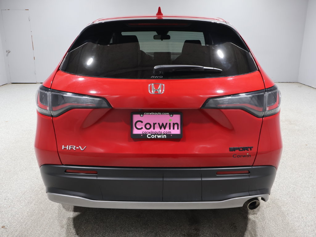 Used 2025 Honda HR-V Sport image 3