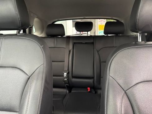 Certified 2022 Kia Niro EX Premium FWD image 26
