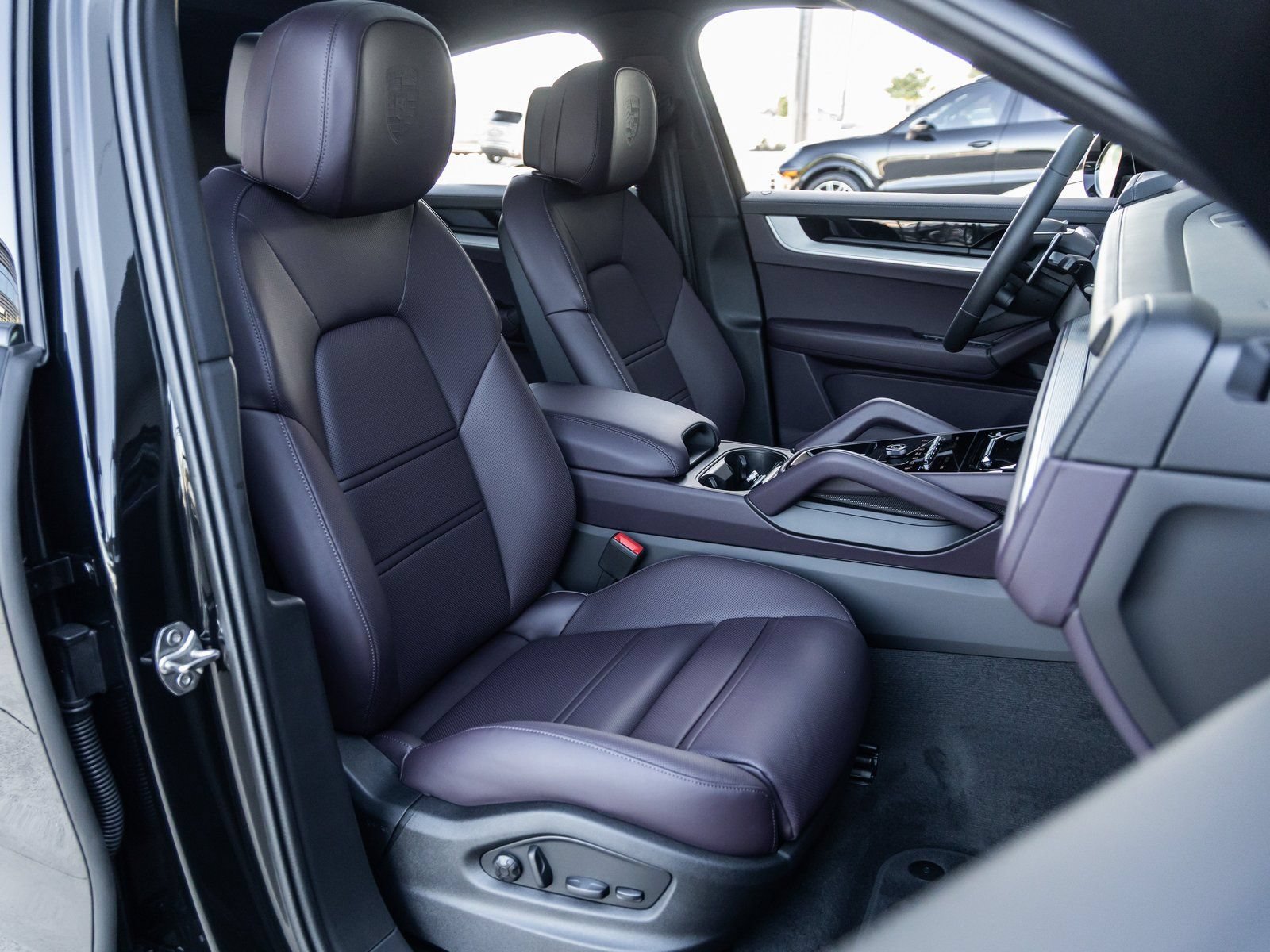 Certified 2026 Porsche Cayenne Coupe AWD/4WD image 43